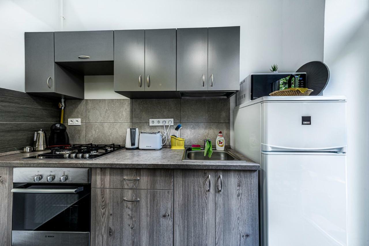 City Park Apartment Boedapest Buitenkant foto